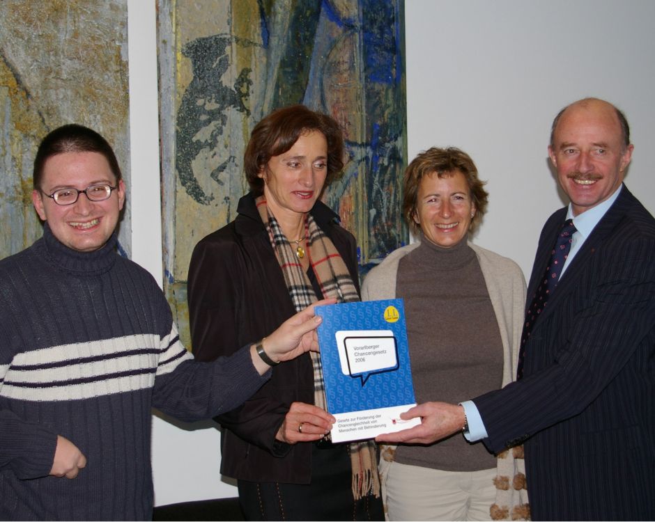 2006