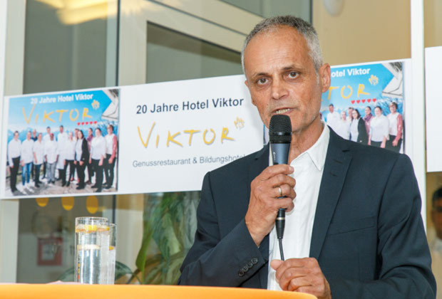 Bild: Geschäftsführer des Hotel Viktor. 